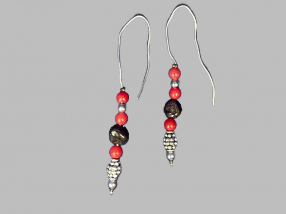 Серьги с бусинами