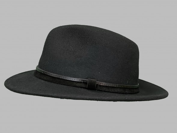 Шляпа фетровая черная																														