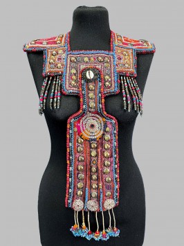 Ожерелье в историческом стиле