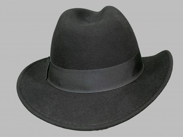 Шляпа фетровая черная																														