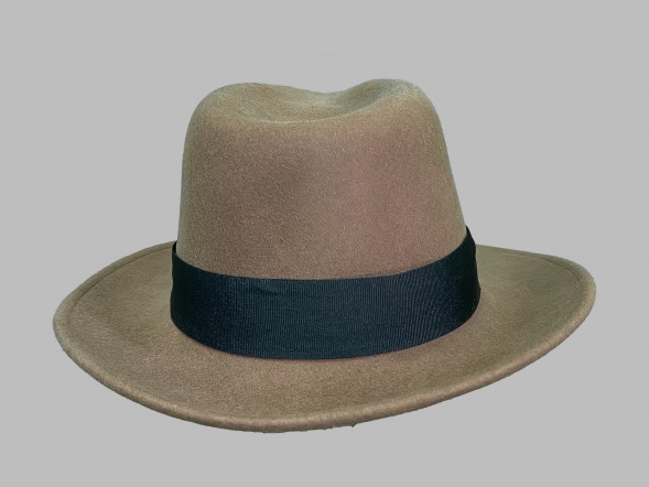 Шляпа фетровая коричневая																														
