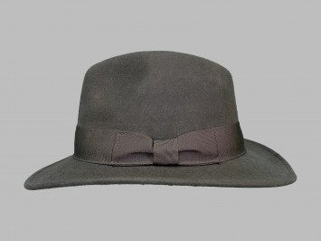 Шляпа фетровая темно-коричневая																														