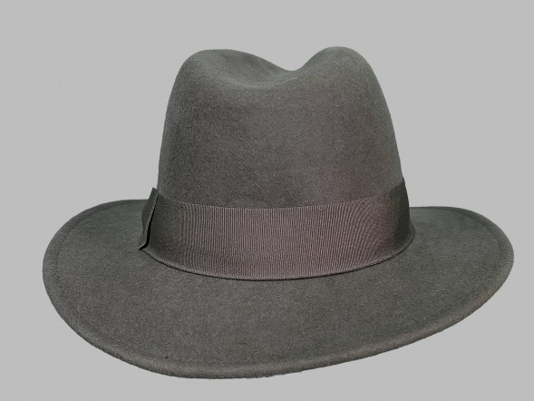 Шляпа фетровая темно-коричневая																														