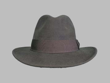 Шляпа фетровая темно-коричневая																														