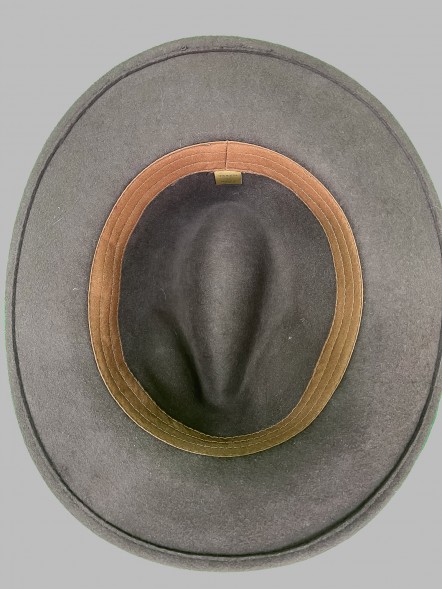 Шляпа фетровая темно-коричневая																														