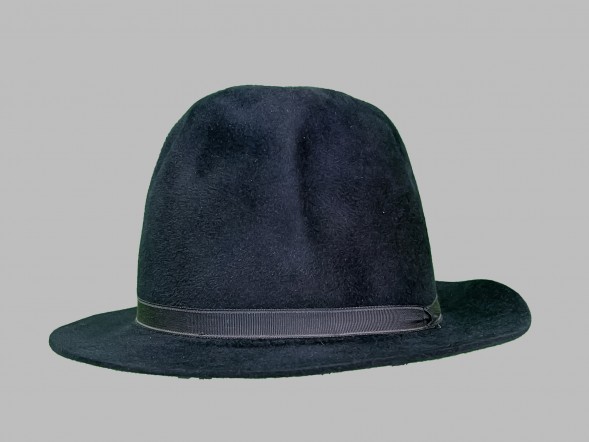 Шляпа бархатистая темно - синяя																														