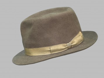 Шляпа фетровая коричневая
