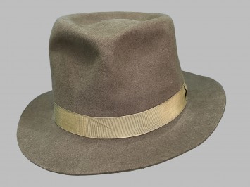 Шляпа фетровая коричневая
