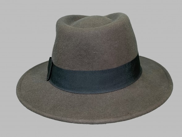 Шляпа фетровая темно-коричневая																														