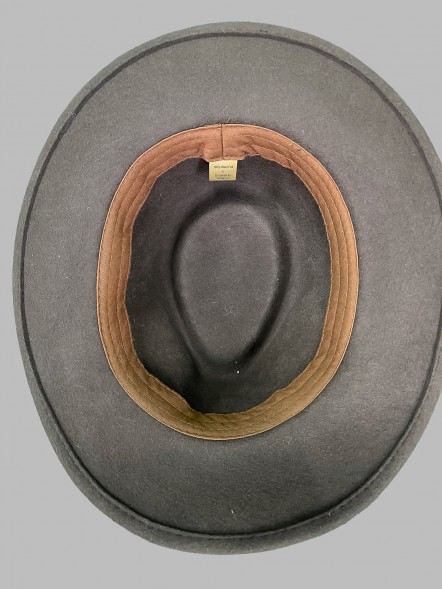 Шляпа фетровая темно-коричневая																														